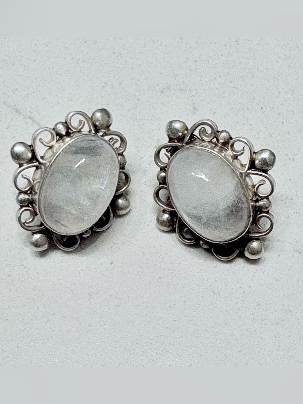 Vintage 925 Sterling Silver Oval Moonstone Filigree Stud Earrings